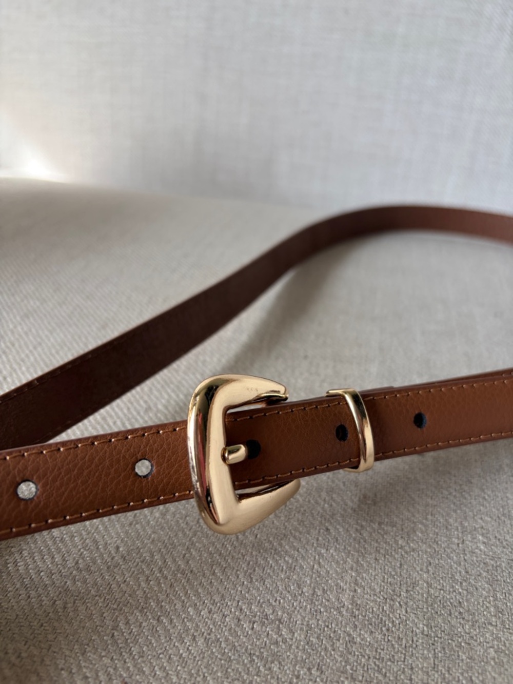Jason Wu Size Large Cognac Leather Skinny Belt with Gold Buckle - Picture 4 of 8